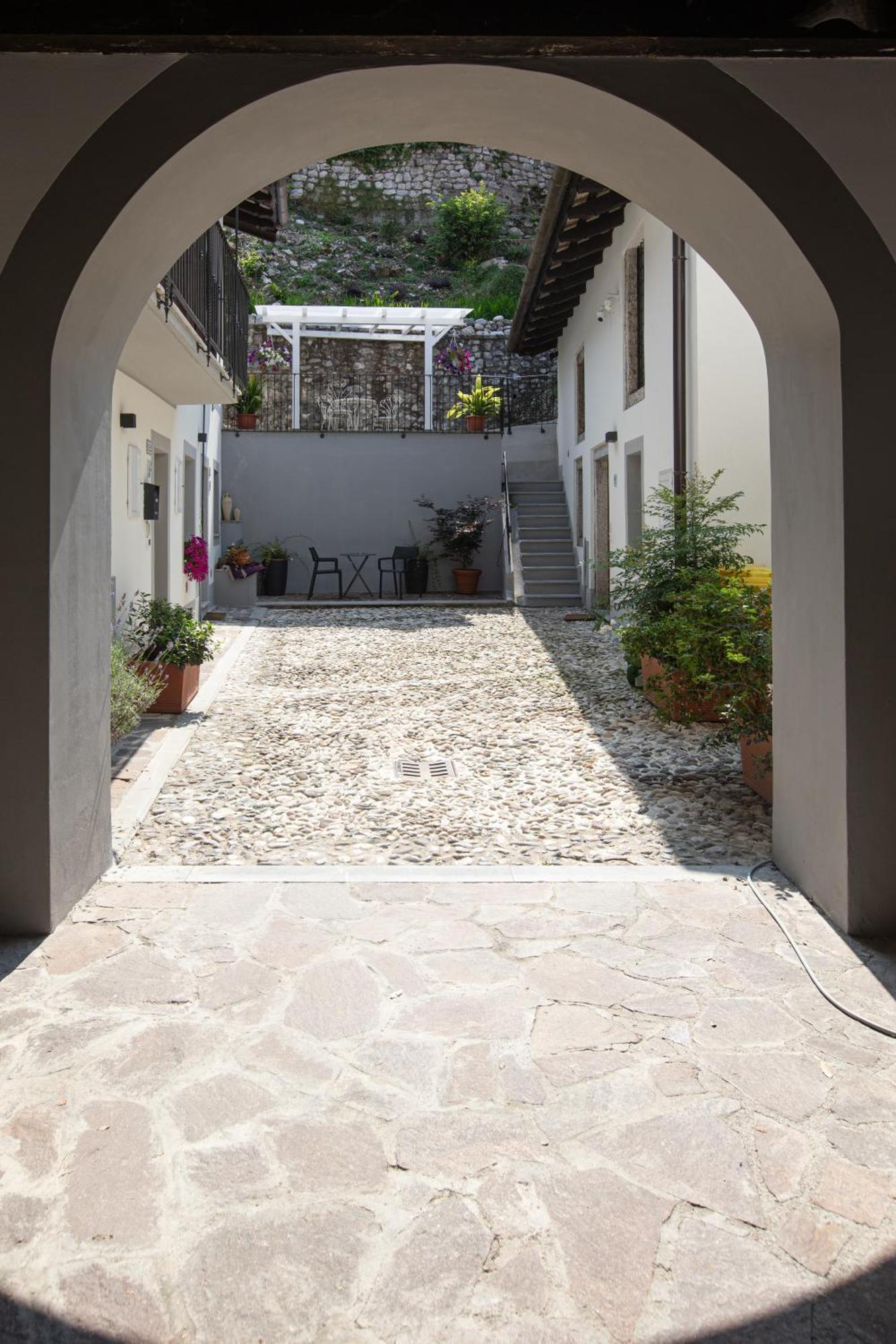 Ai Priori Aparthotel Gemona del Friuli Exterior photo
